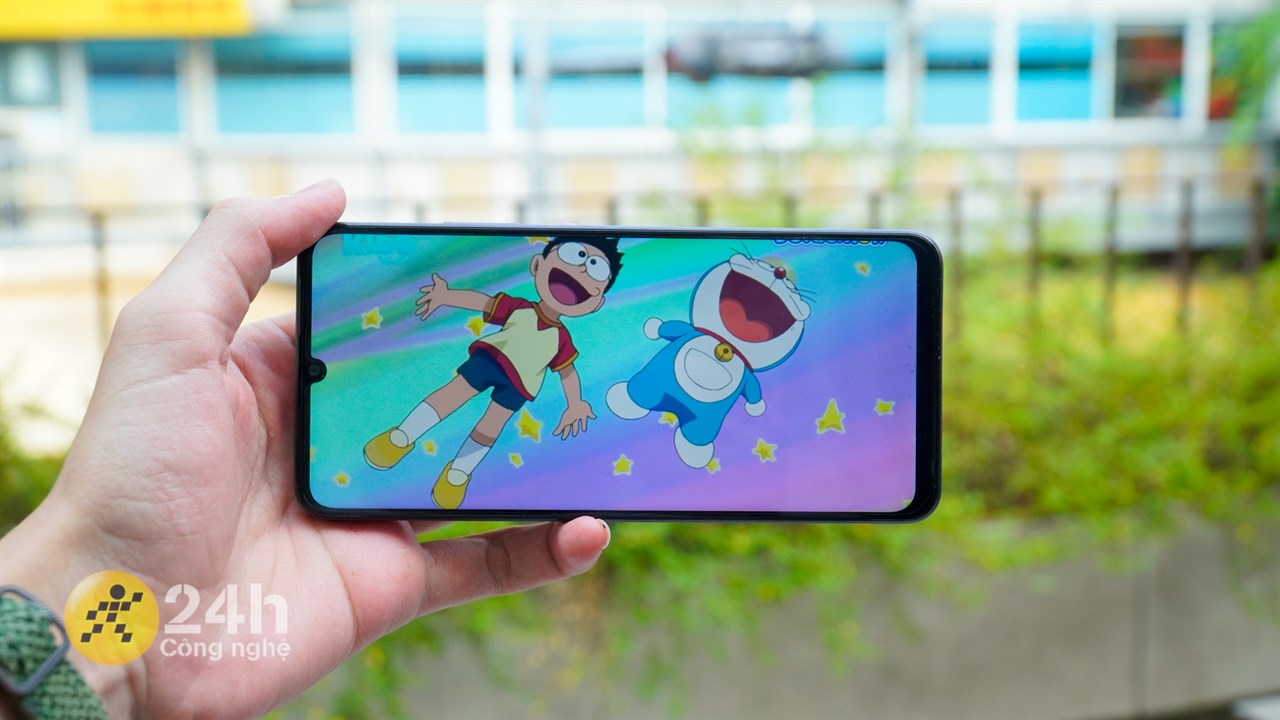 Dưới 3 triệu mà tấm nền realme Note 50 đã có tần số quét 90 Hz rồi đó!