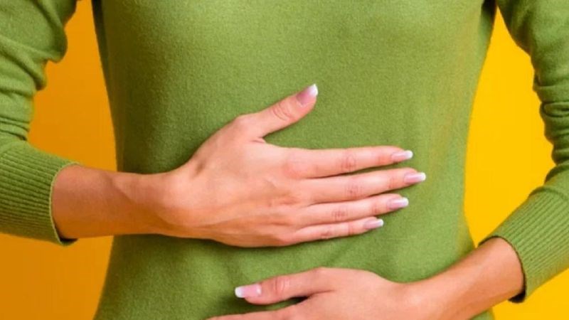 Đau bụng hạ vị là dấu hiệu sớm của người nhiễm giun xoắn