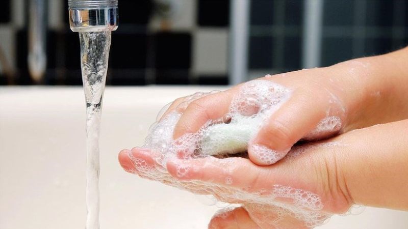 Rửa tay trước khi ăn là biện pháp giúp ngăn ngừa giun xoắn