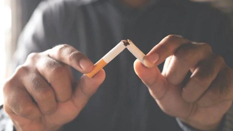 Bạn nên ngừng hút thuốc lá để ngăn ngừa tai biến mạch máu não