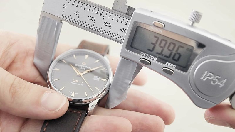  Chuẩn bị thước d&acirc;y hoặc thước thẳng