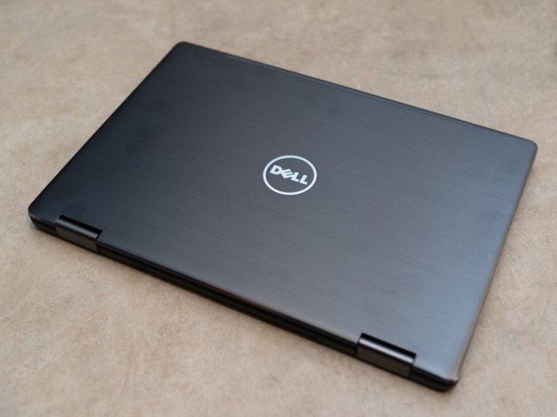 Kiểm tra kĩ ngoại h&igrave;nh m&aacute;y