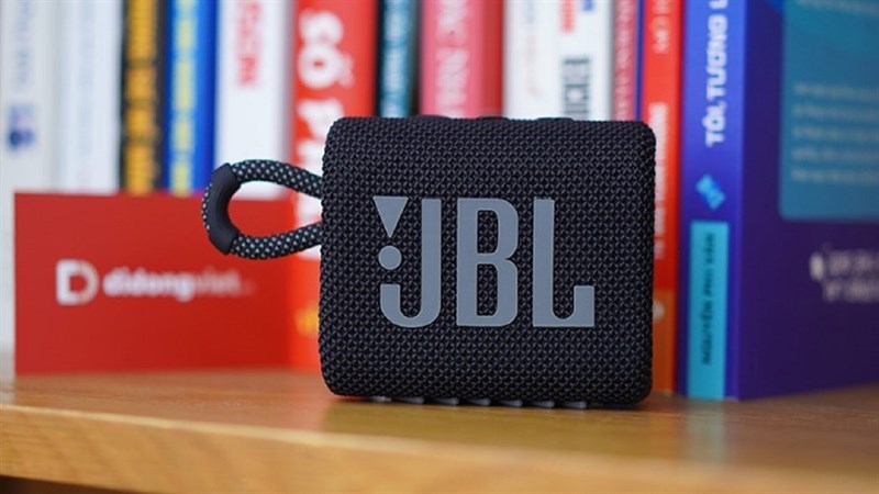 &Acirc;m thanh của loa cũ c&oacute; đ&ocirc;i l&uacute;c kh&ocirc;ng đồng đều