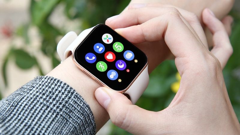 Cận cảnh OPPO Watch 