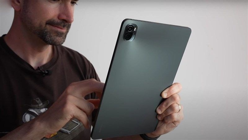 Camera với độ ph&acirc;n giải 8 MP