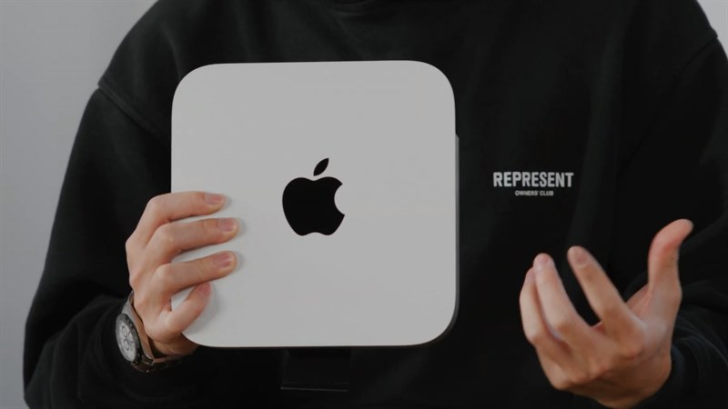 Mac Mini M2 được thiết kế vu&ocirc;ng vức với c&aacute;c cạnh g&oacute;c bo tr&ograve;n