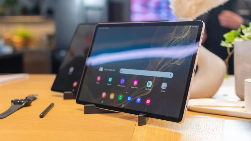 Người dùng có thể sử dụng tablet khoảng 10 giờ liên tục