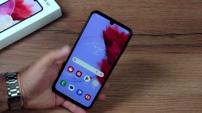 M&agrave;n h&igrave;nh Super AMOLED tr&ecirc;n M34 5G c&oacute; m&agrave;u sắc rực rỡ, sinh động