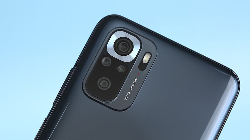 Cụm camera đã được thu gọn giúp thiết kế tổng thể máy tinh tế hơn Cụm camera đã được thu gọn giúp thiết kế tổng thể máy tinh tế hơn