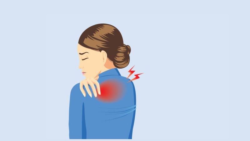 Đau lưng trên được giới hạn từ phần dưới cổ đến cột sống thắt lưng