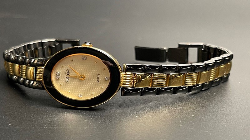 D&acirc;y đeo đồng hồ c&oacute; thiết kế đa dạng