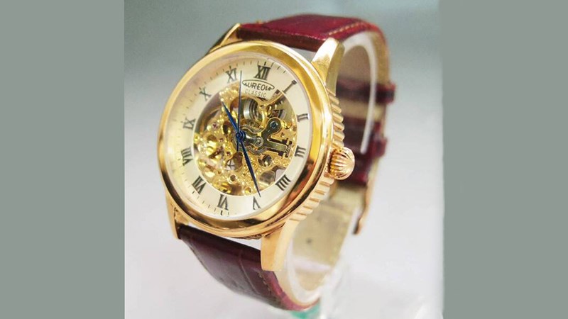 Đồng hồ Aureole Automatic c&oacute; thiết kế tinh xảo
