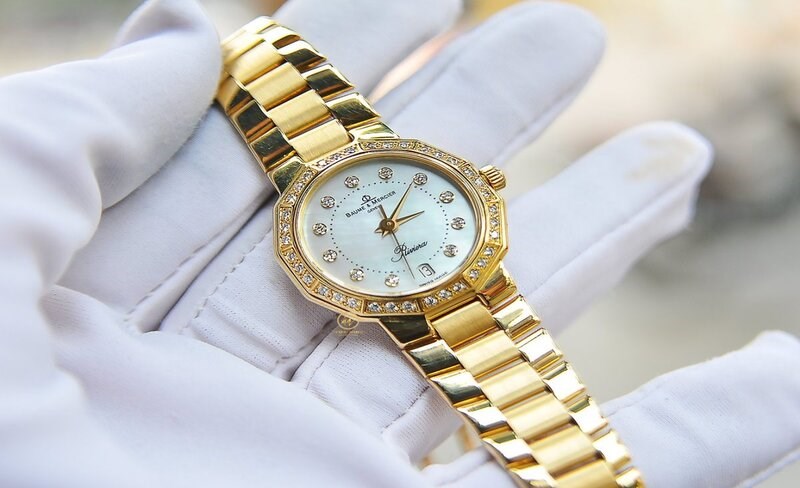 Dây đồng hồ Baume & Mercier đều được làm một cách chắc chắn và bền chặt Dây đồng hồ Baume & Mercier đều được làm một cách chắc chắn và bền chặt