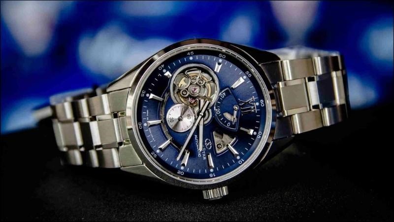 Đồng hồ cơ lộ m&aacute;y Nhật Bản gi&uacute;p bạn quan s&aacute;t được c&aacute;c chuyển động b&ecirc;n trong