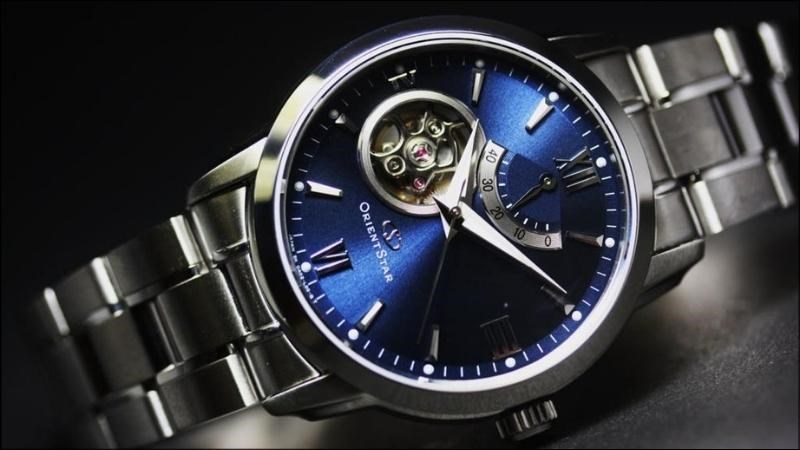 Người d&ugrave;ng cần phải đeo đồng hồ tr&ecirc;n tay &iacute;t nhất 8 tiếng mỗi ng&agrave;y