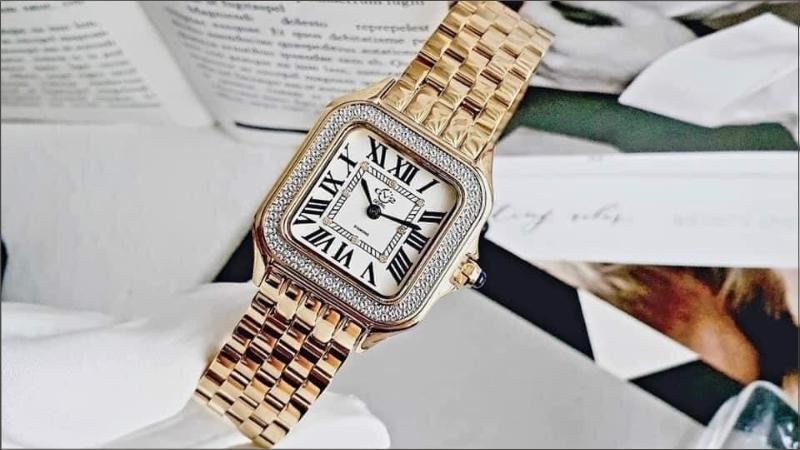 Là dòng đồng hồ mang nét đẹp pha lẫn cổ điển cùng sự hiện đại Là dòng đồng hồ mang nét đẹp pha lẫn cổ điển cùng sự hiện đại