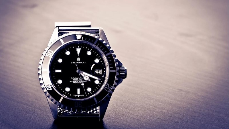 Đồng hồ Homega được m&ocirc; phỏng theo c&aacute;c thiết kế kinh điển tr&ecirc;n thế giới