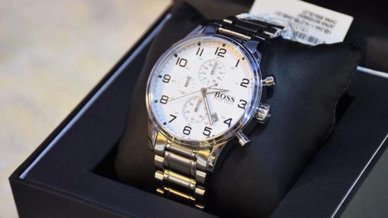 D&acirc;y đồng hồ Hugo Boss được chế t&aacute;c từ c&aacute;c chất liệu cao cấp