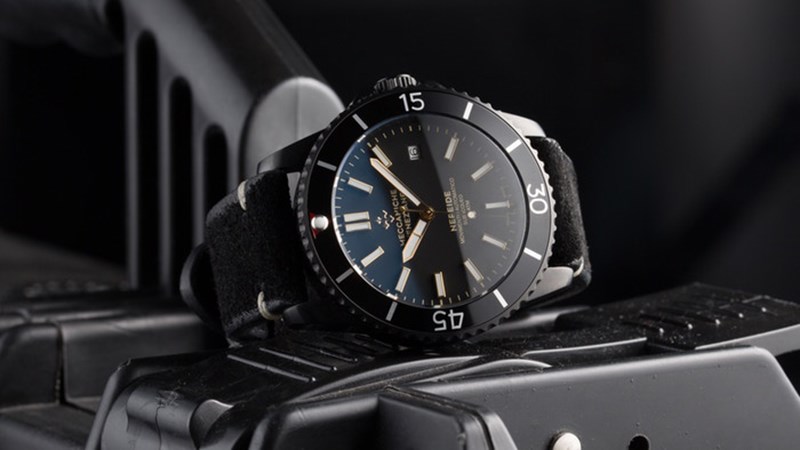 Đồng hồ Lotusman được h&atilde;ng thiết kế rất độc đ&aacute;o, đa dạng