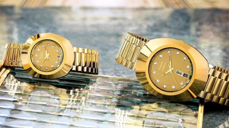 Thiết kế của đồng hồ Rado c&aacute; ngựa cổ kh&aacute; độc đ&aacute;o với viền d&agrave;y