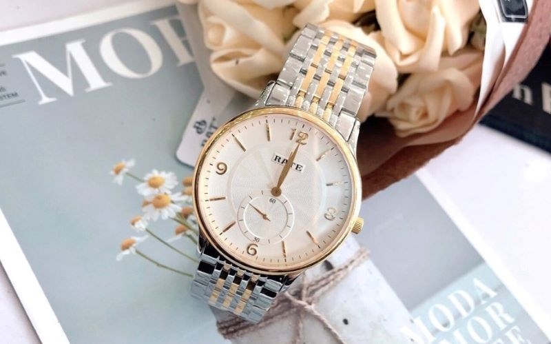 Chất liệu đồng hồ RATE không phải lo màu dây bị bạc, gỉ