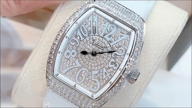 Rivero là thương hiệu đồng hồ nổi tiếng được thành lập tại Canada vào năm 2020 Rivero là thương hiệu đồng hồ nổi tiếng được thành lập tại Canada vào năm 2020