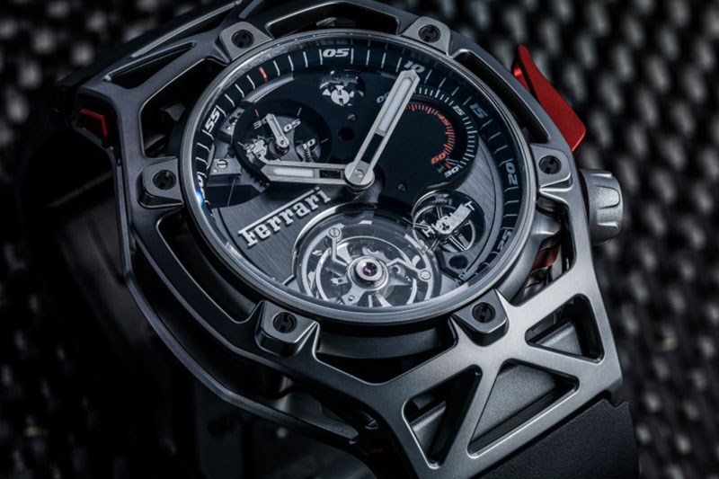 Sản phẩm của Ferrari lu&ocirc;n được gia c&ocirc;ng tỉ mỉ