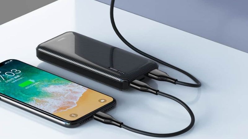 Có th&ecirc;̉ dùng d&acirc;y cáp ngu&ocirc;̀n khác nhưng c&acirc;̀n đảm bảo ch&acirc;́t lượng sản ph&acirc;̉m đó