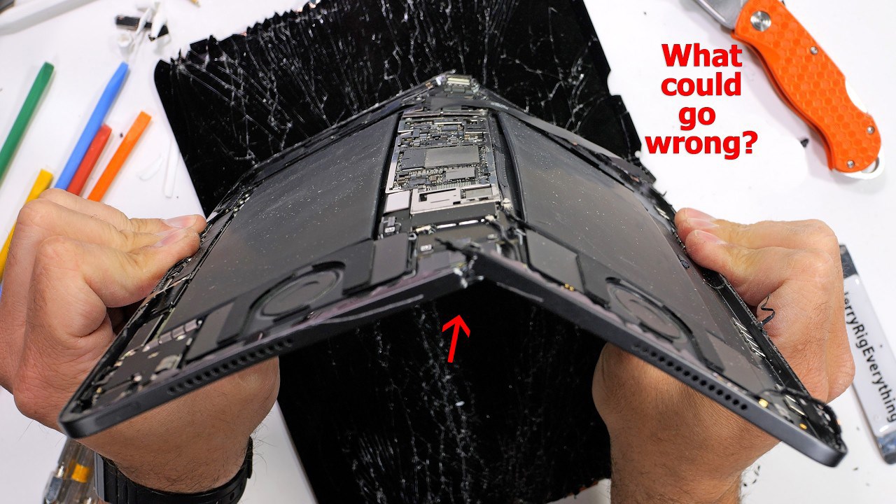 Vị trí xuất phát điểm nứt gãy trên iPad Pro M4 là cổng sạc USB Type-C Vị trí xuất phát điểm nứt gãy trên iPad Pro M4 là cổng sạc USB Type-C