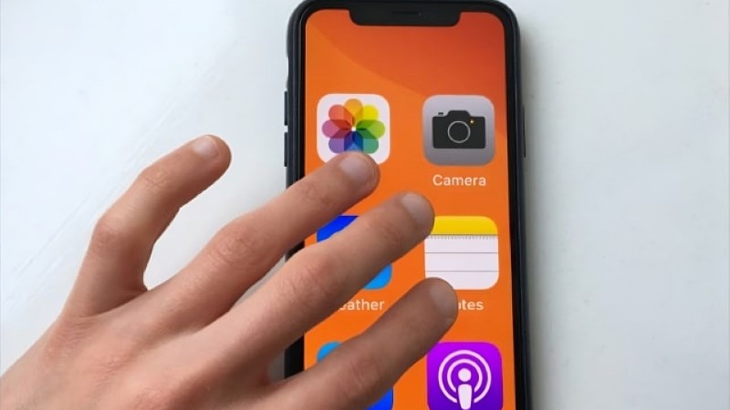 D&ugrave;ng 3 ng&oacute;n tay chạm l&ecirc;n tiếp 2 lần v&agrave;o m&agrave;n h&igrave;nh