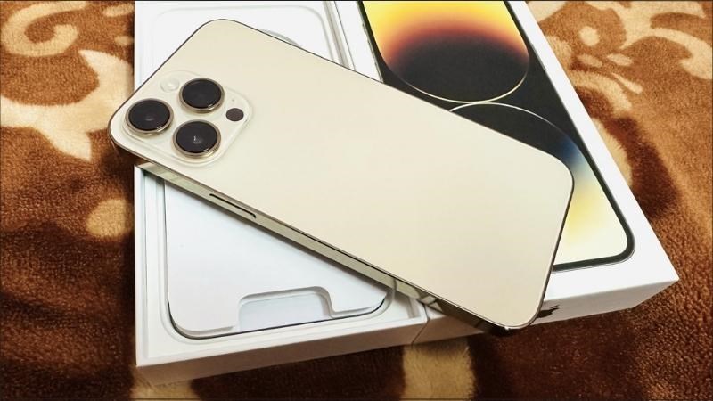 V&agrave;ng Gold tượng trưng cho tiền t&agrave;i, danh vọng