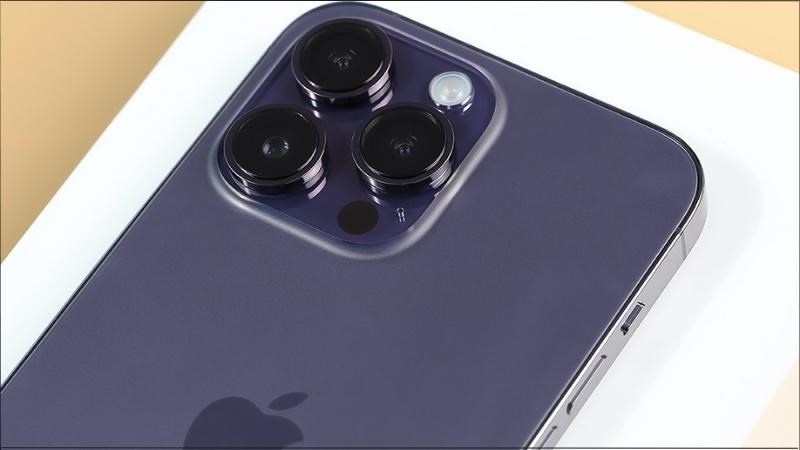iPhone 14 Pro Max m&agrave;u t&iacute;m kh&aacute; được quan t&acirc;m tr&ecirc;n thị trường