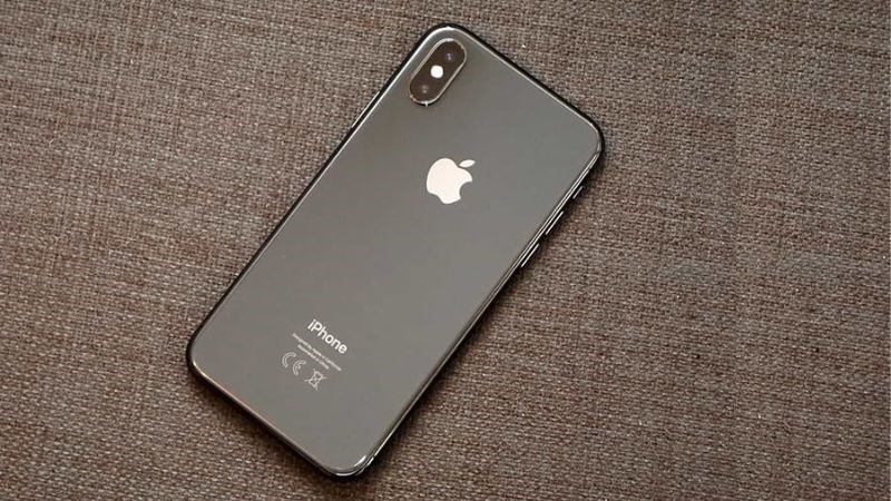 IPhone m&agrave;u x&aacute;m đem lại sự c&aacute; t&iacute;nh
