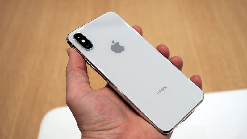 IPhone m&agrave;u trắng sang tinh tế