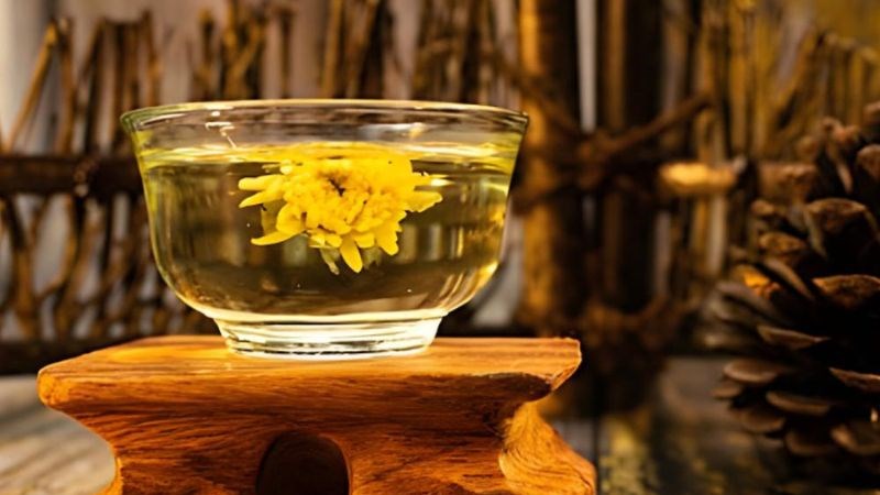 Uống trà hoa cúc có thể giúp giảm khó ngủ hiệu quả Uống trà hoa cúc có thể giúp giảm khó ngủ hiệu quả