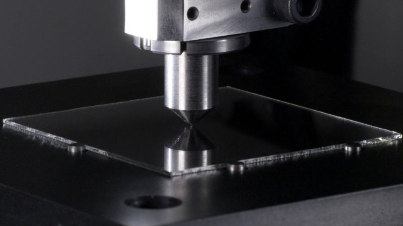 Sở hữu ch&acirc;́t lượng cùng đ&ocirc;̣ b&ecirc;̀n v&ocirc; cùng t&ocirc;́t nhưng v&acirc;̃n t&ocirc;̀n tại nhi&ecirc;̀u nguy cơ làm Gorilla Glass DX+ bị vỡ