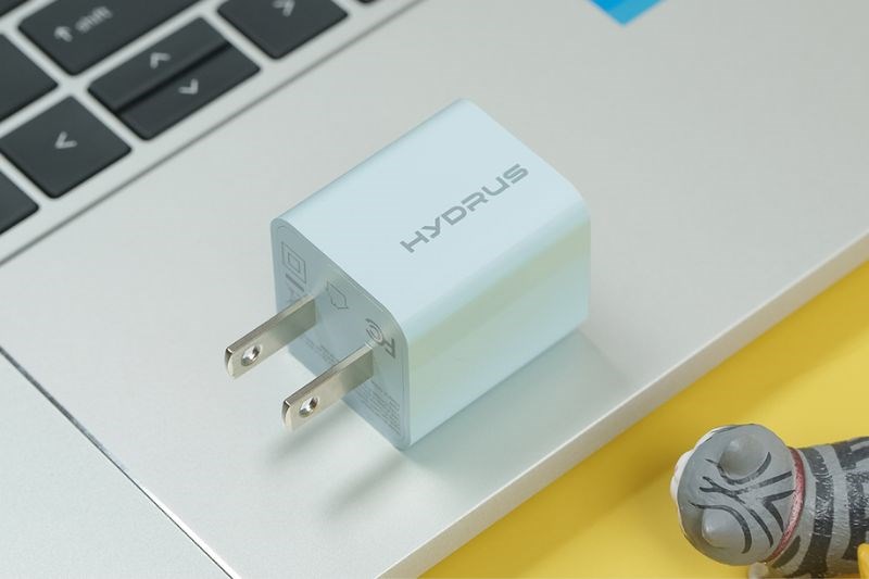 Mua adapter sạc và có cơ h&ocirc;̣i trúng vàng tại Th&ecirc;́ Giới Di Đ&ocirc;̣ng