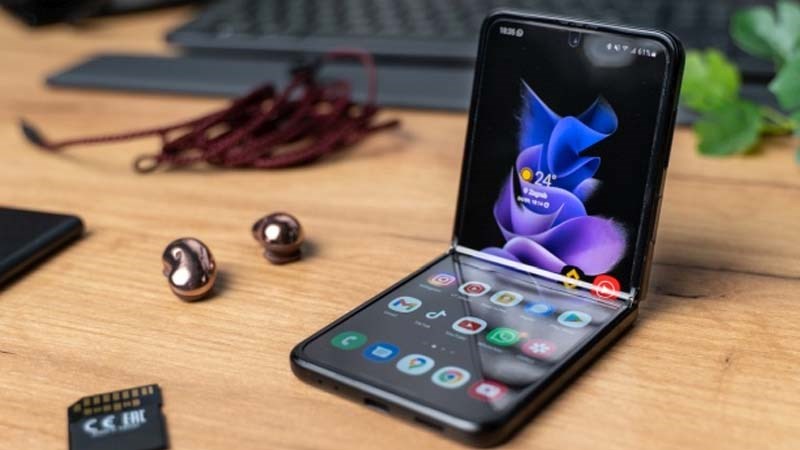 Galaxy Z Flip 3 và cấu hình chưa được nâng cấp Galaxy Z Flip 3 và cấu hình chưa được nâng cấp