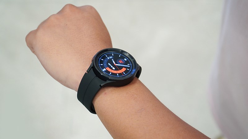 Samsung Galaxy Watch 5 đo th&acirc;n nhiệt