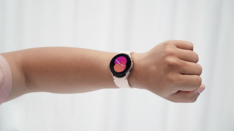 Samsung Galaxy Watch 5 theo d&otilde;i sức khoẻ