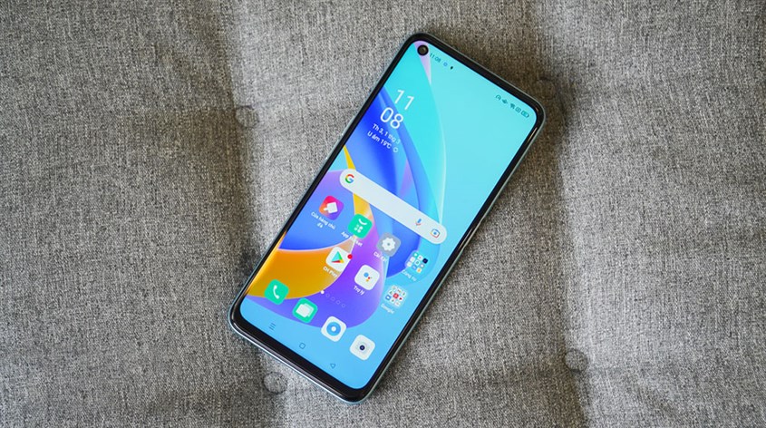 Mặt trước của OPPO A76 c&oacute; thiết kế thời thượng với viền si&ecirc;u mỏng