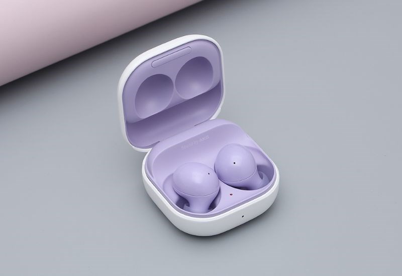 Tai nghe được trang bị chuẩn kháng nước IPX2, giúp bảo vệ thiết bị an toàn trước các tia nước nhỏ giọt theo phương thẳng đứng. Tai nghe được trang bị chuẩn kháng nước IPX2, giúp bảo vệ thiết bị an toàn trước các tia nước nhỏ giọt theo phương thẳng đứng.