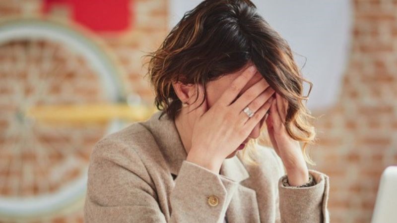 Người bệnh rối loạn lo âu kéo dài có thể dẫn đến đau đầu