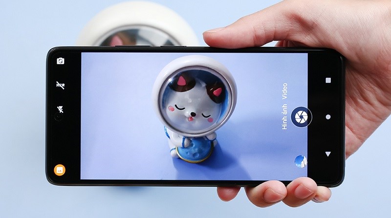 Cum camera ch&iacute;nh 108 MP cho những bức h&igrave;nh sắc n&eacute;t, ch&acirc;n thực