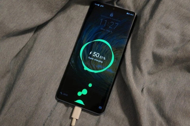 Sạc nhanh l&agrave; g&igrave;?