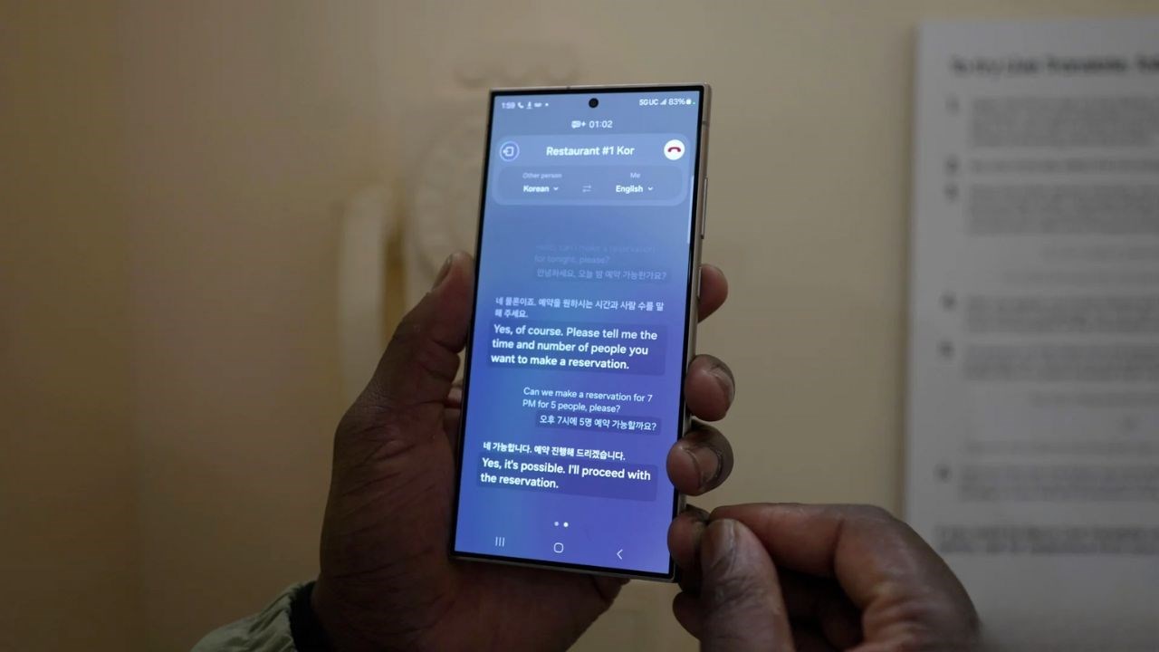 Tính năng dịch đoạn hội thoại trực tiếp dựa trên công nghệ AI của dòng Galaxy S24 (Ảnh: Sammobile)