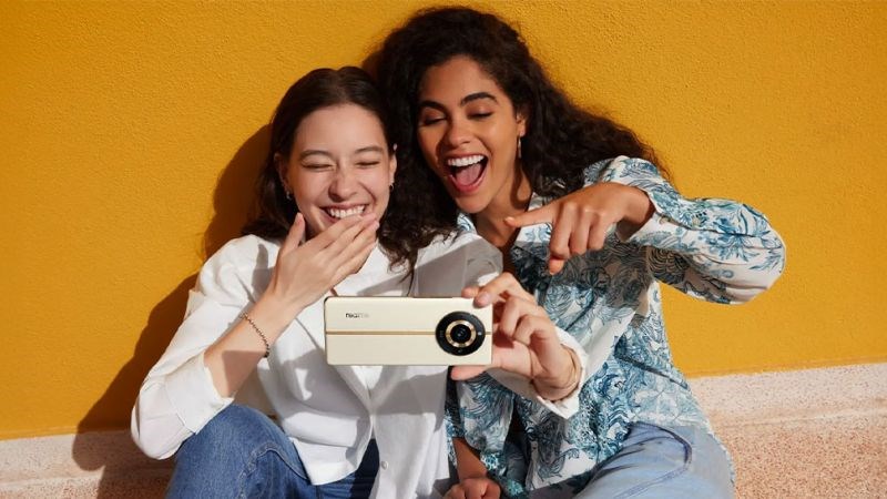 Camera ghi lại từng khoảnh khắc đ&aacute;ng nhớ với người th&acirc;n y&ecirc;u