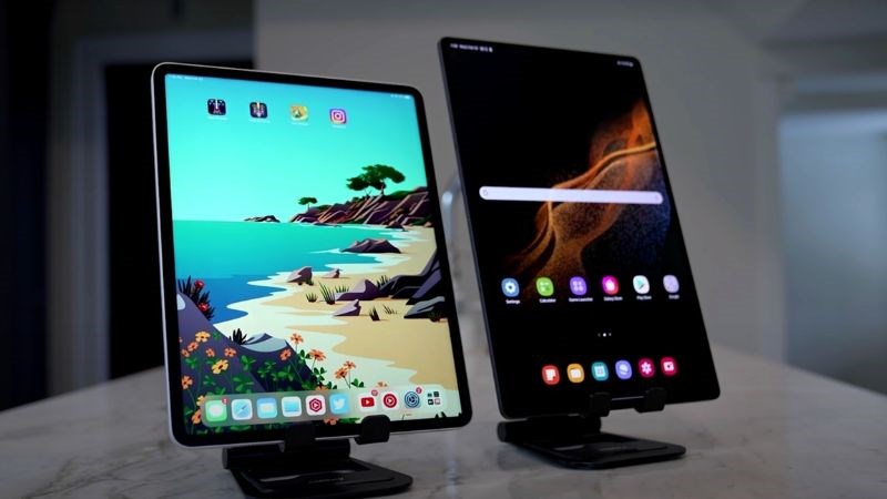 Mức giá tại thời đi&ecirc;̉m ra mắt của cả 2 sản ph&acirc;̉m kh&ocirc;ng có quá nhi&ecirc;̀u ch&ecirc;nh l&ecirc;̣ch