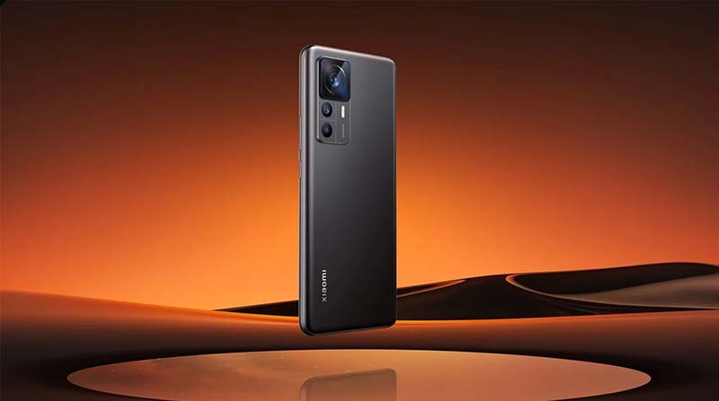 Xiaomi 12T Pro c&oacute; thiết kế hiện đại
