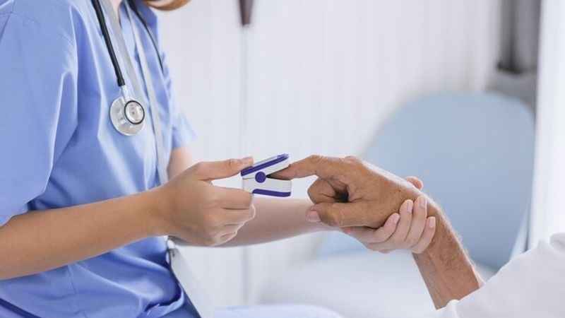 Đo chỉ số SpO2 là xét nghiệm giúp chẩn đoán suy hô hấp cấp Đo chỉ số SpO2 là xét nghiệm giúp chẩn đoán suy hô hấp cấp
